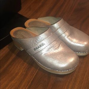 Chanel clogs